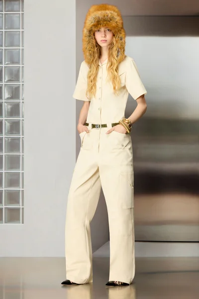 Look 14